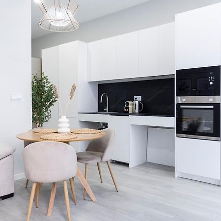 Favara Suites B By Concept Flats บาเลนเซีย ภายนอก รูปภาพ